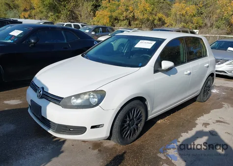 2012 Volkswagen Golf 2.5L 4-Door z USA, uszkodzony, nr VIN WVWDB7AJ9CW308006